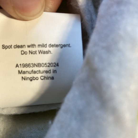 The GRINCH Dr. Seuss Red and White Santa Hat Green grinch Face Unisex One Size - Picture 8 of 9